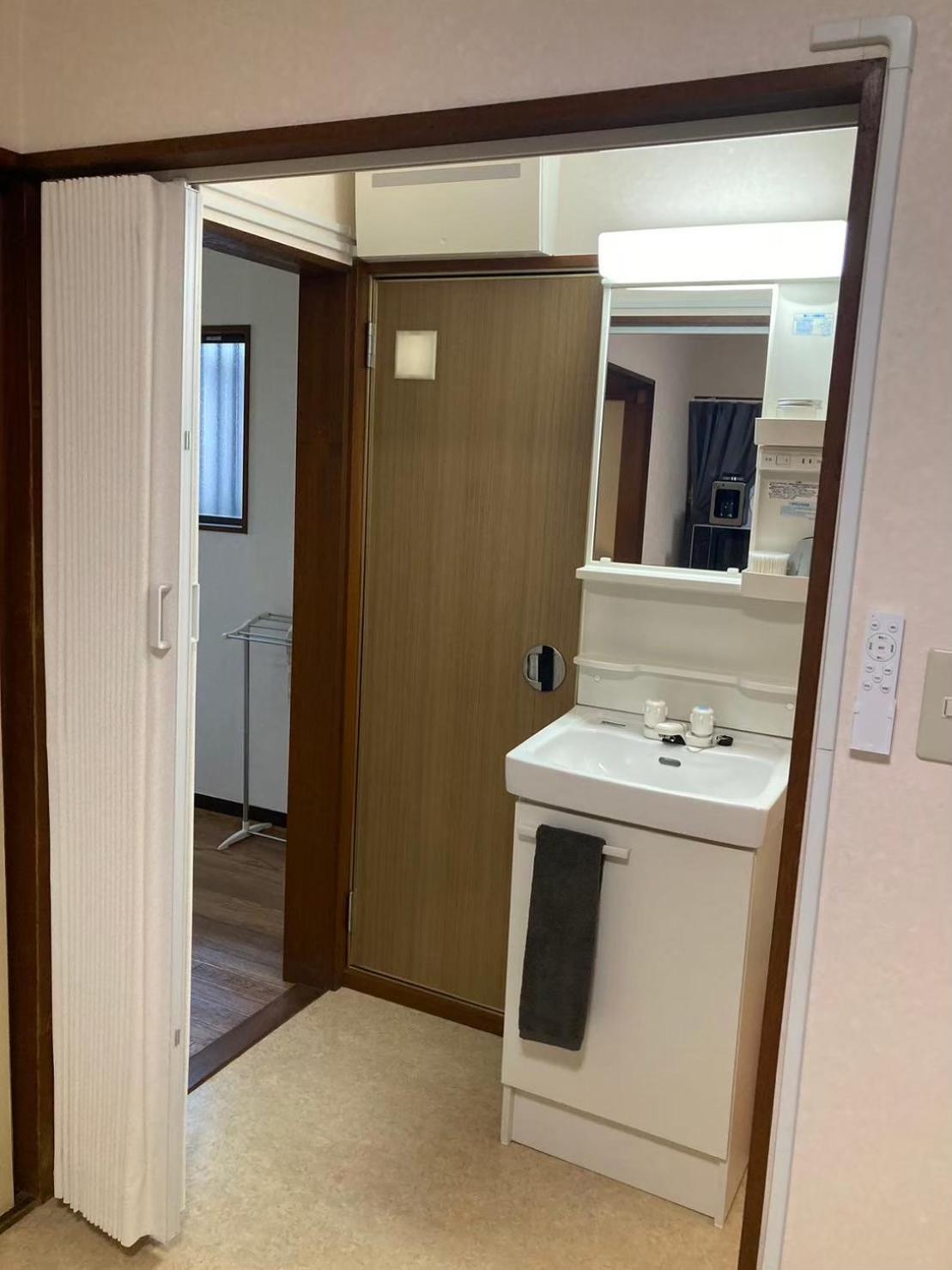 梅屋敷貸戸建 アパート 東京都