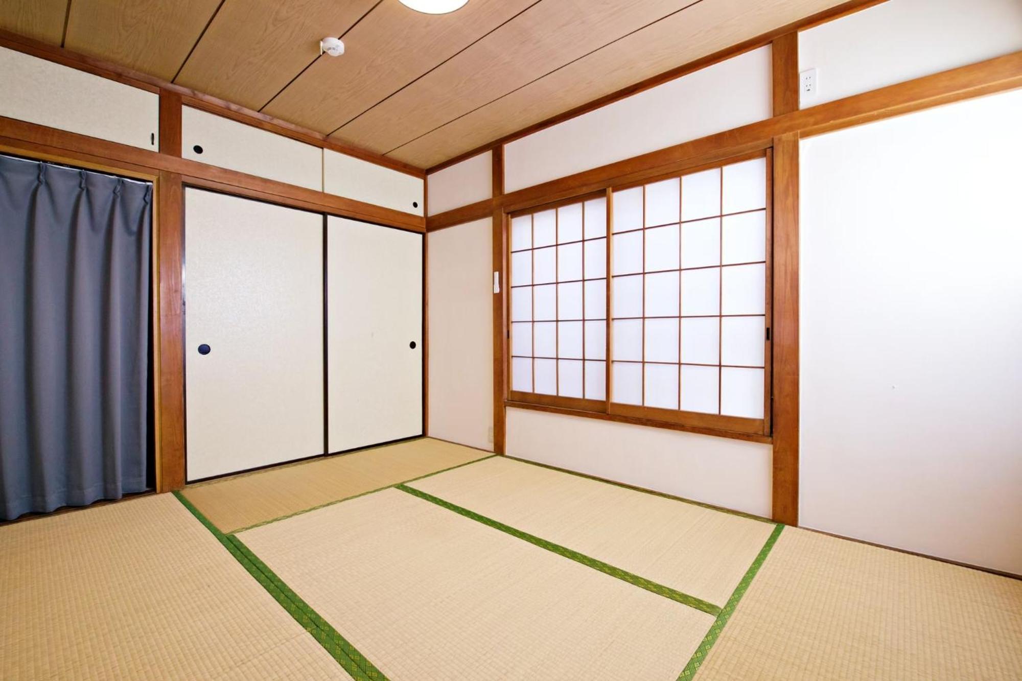 アパート 梅屋敷貸戸建 *