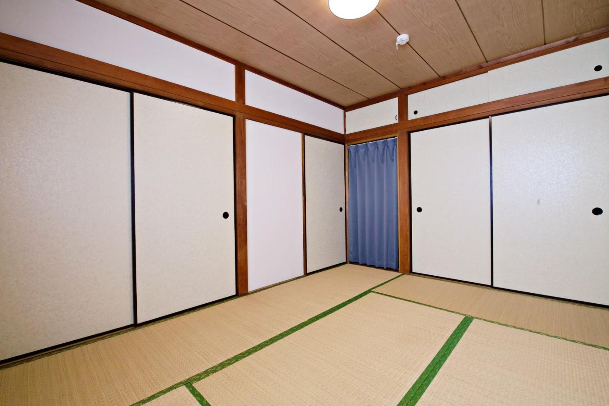 アパート 梅屋敷貸戸建